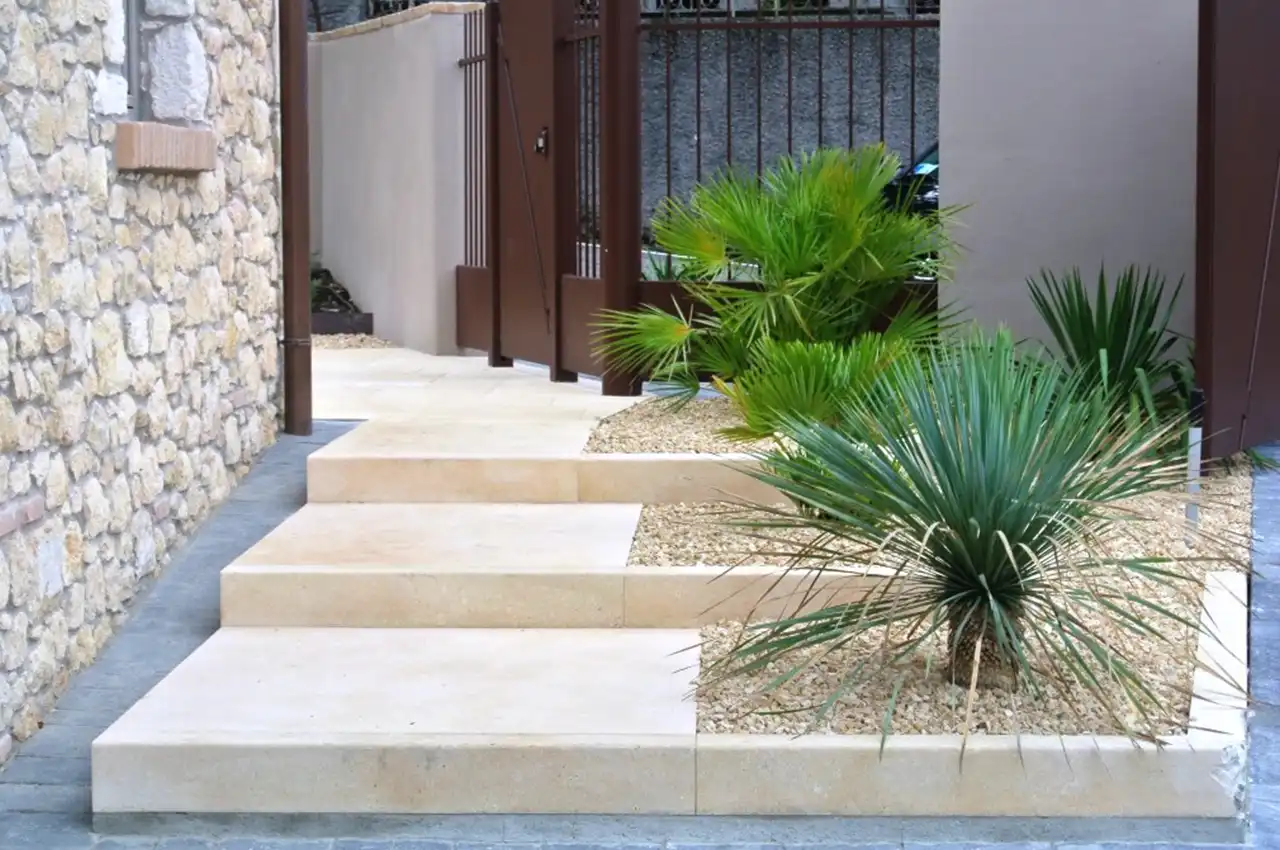 Arredi in pietra per giardini Milano Verona Vicenza Arredi in pietra per giardini Milano Verona Vicenza